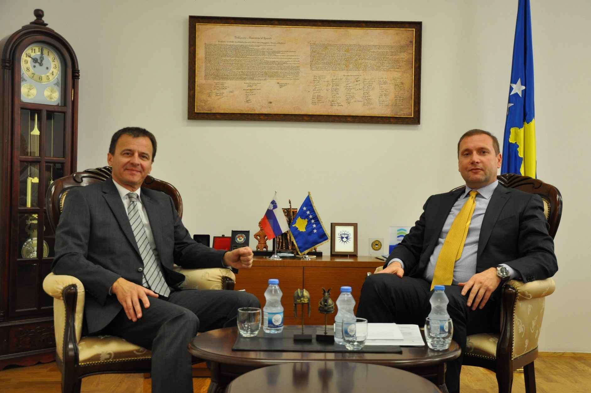 Ministri Sefaj priti në takim ambasadorin e Sllovenisë në Kosovë