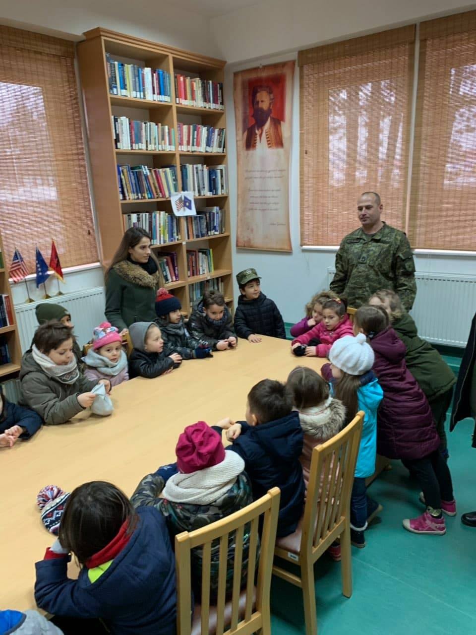 Fëmijët e LET Center vizituan Ushtrinë e Kosovës