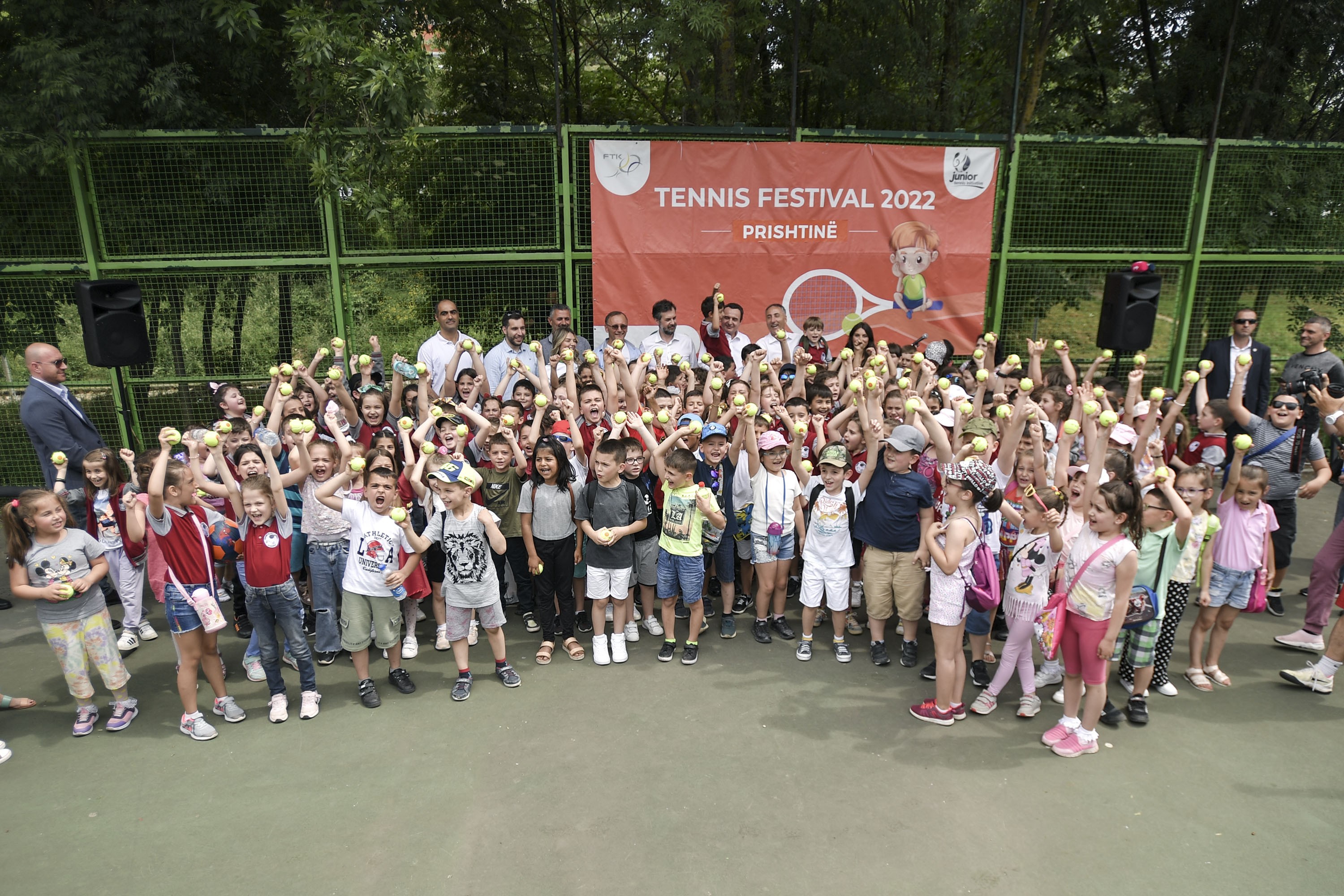 Kryeministri  Kurti mori pjesë në përmbylljen e Festivalit të Tenisit 2022