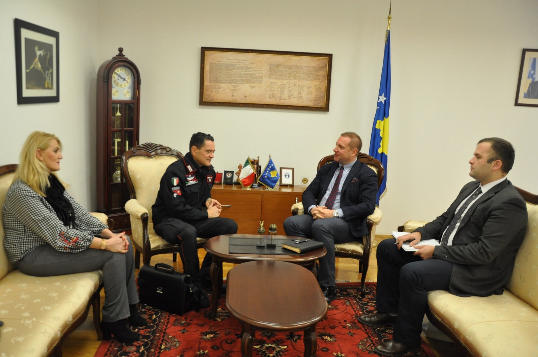 Karabinierët italian në vazhdimisht kanë përkrahur Policinë e Kosovës