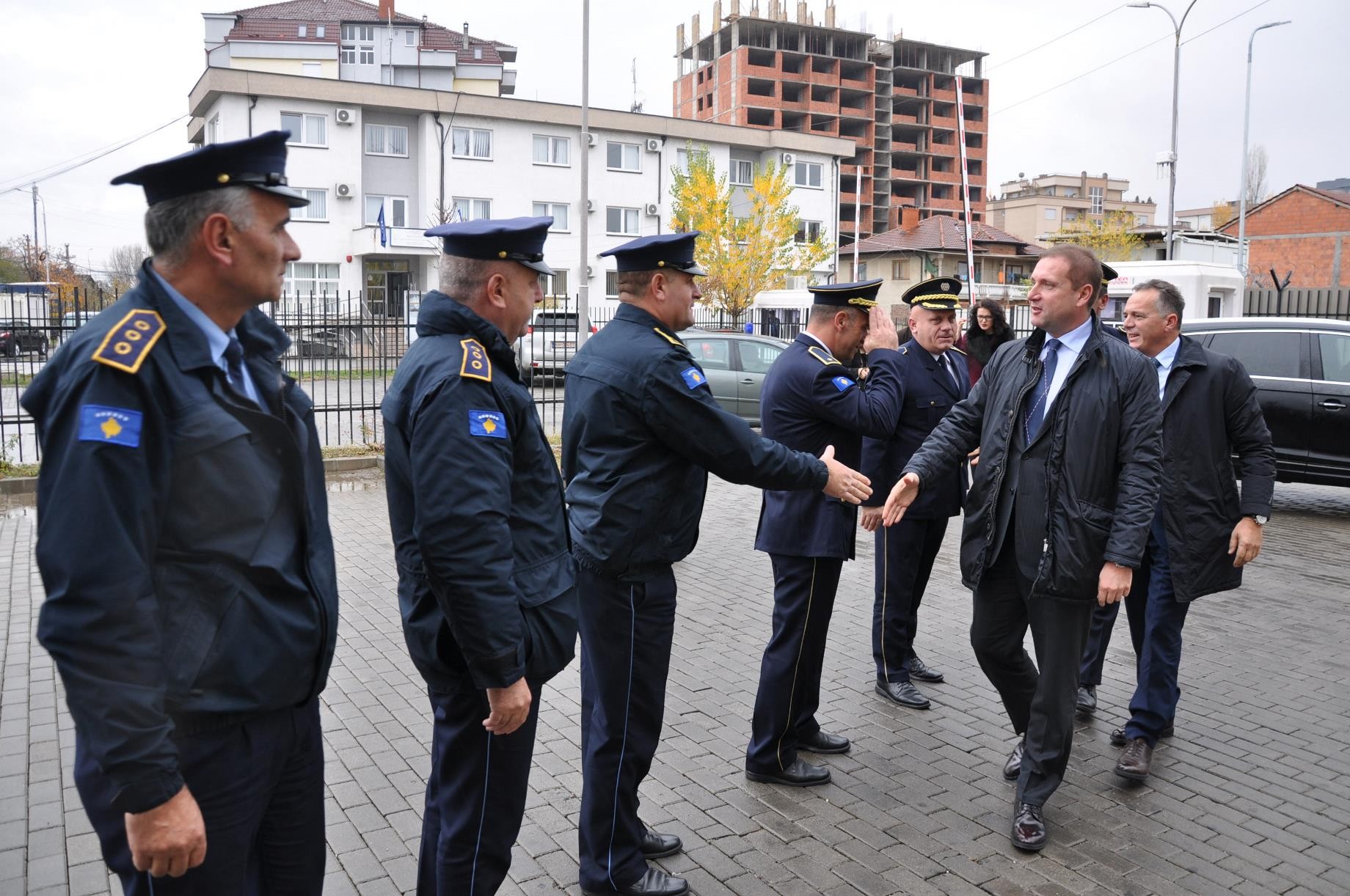 Ministri Sefaj vizitoi Drejtorinë e Policisë së Kosovës në Mitrovicë