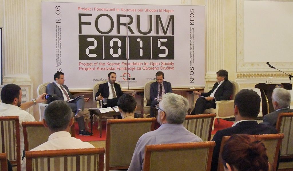 Forum 2015 diskuton për çështjet që e frenojnë zhvillimin në Kosovë