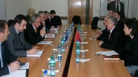 Ministri Gashi inkurajon thellimin e bashkëpunimit Kosovë-Turqi
