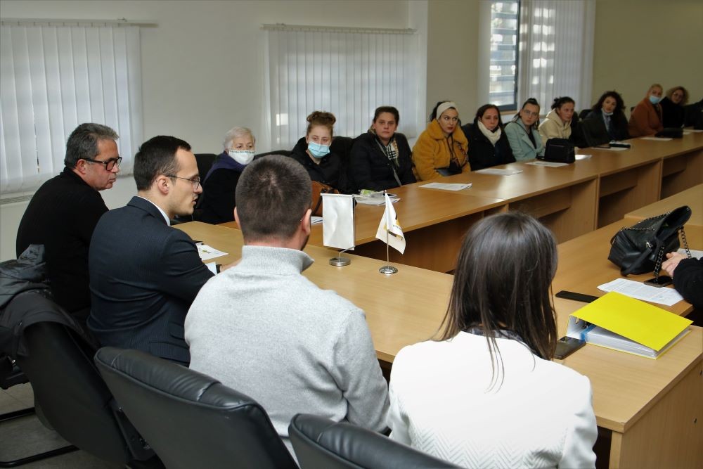 30 gra ndërmarrëse të Gjilanit përfitojnë pajisje në vlerë prej 3 mijë euro