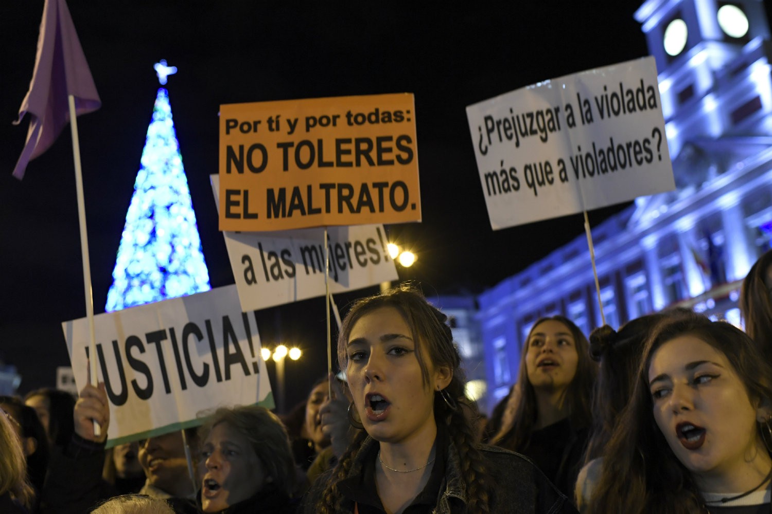 Gratë në Spanjë hyjnë në grevë të përgjithshme