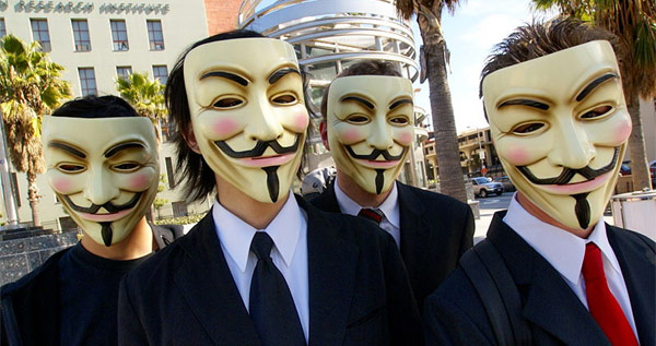 Anonymous publikojnë përgjimet e FBI