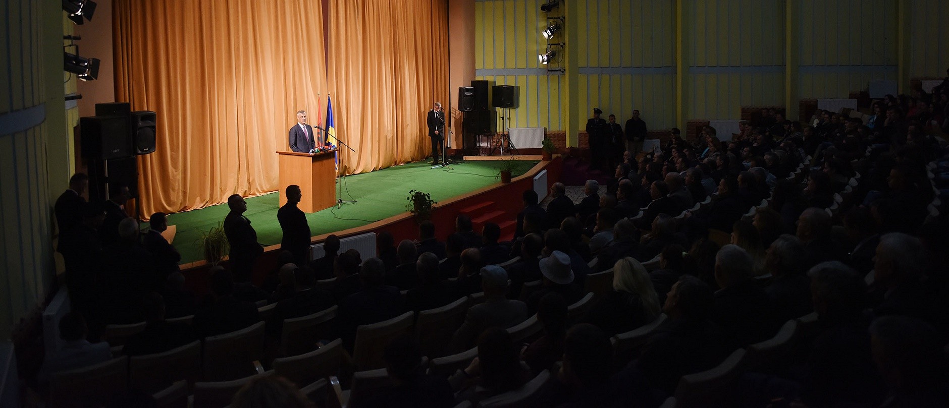 Presidenti Thaçi dekoron qytetarët e Kukësit me medaljen “Urdhri i Lirisë”