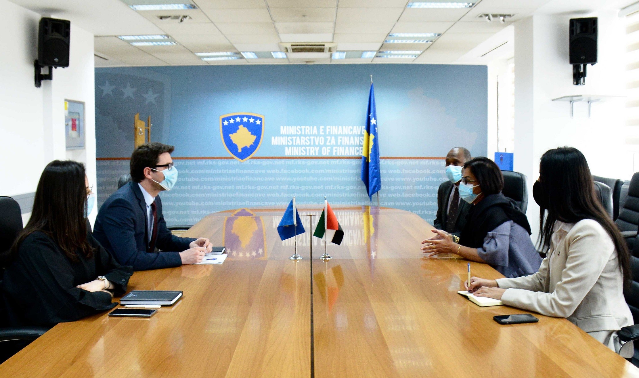 Emiratet e Bashkuara Arabe do ta përkrahin Kosovën me investime të ndryshme