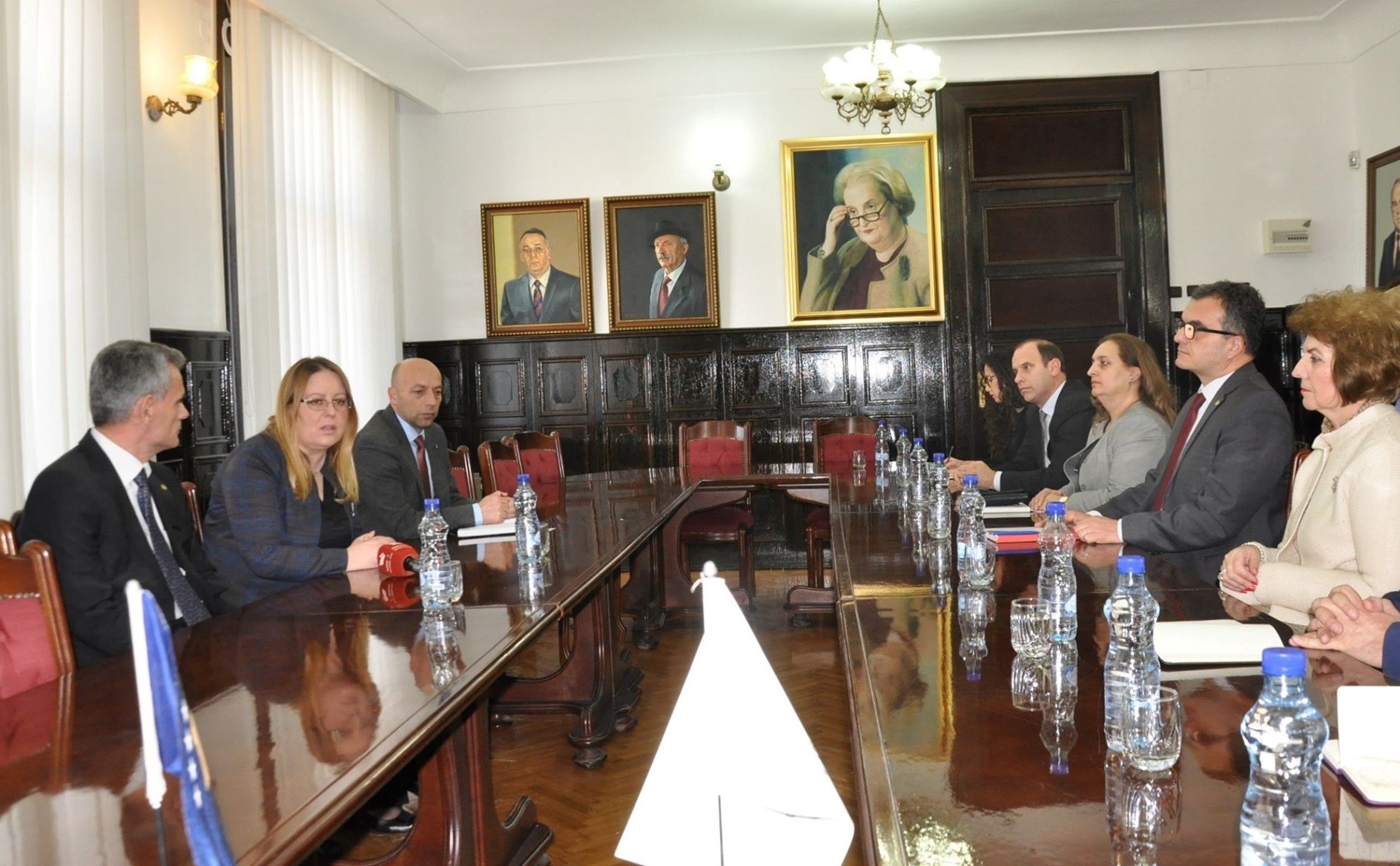 Ministrja Bajrami shpalos vizionin e Qeverisë për zhvillimin e arsimit në Kosovë 