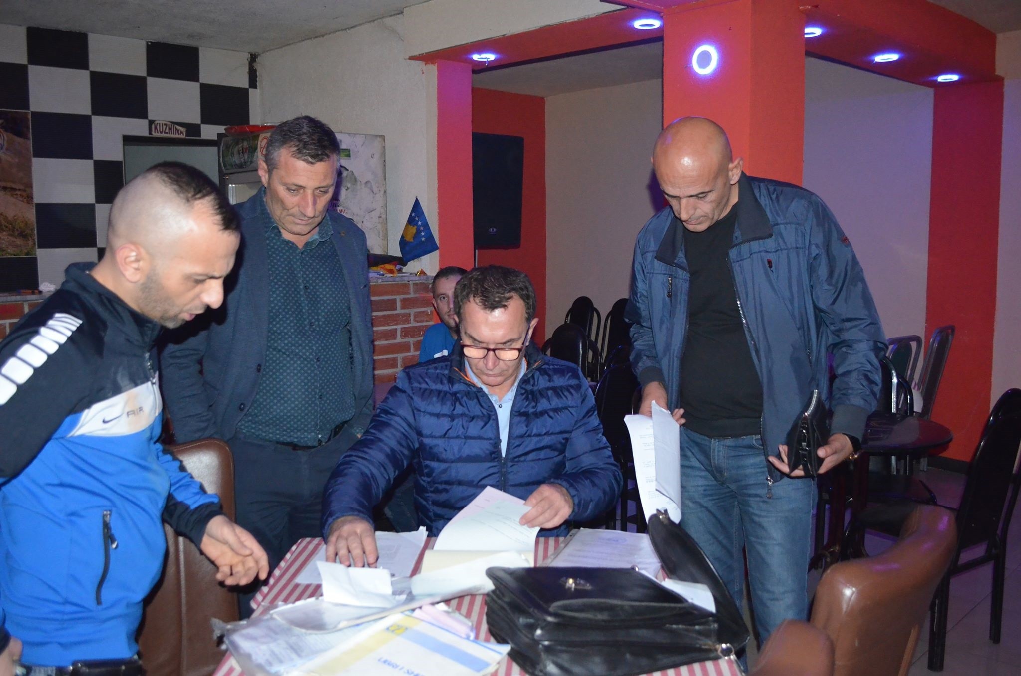 Drejtoria e Inspeksionit kontrollon klubet e natës në Mitrovicë