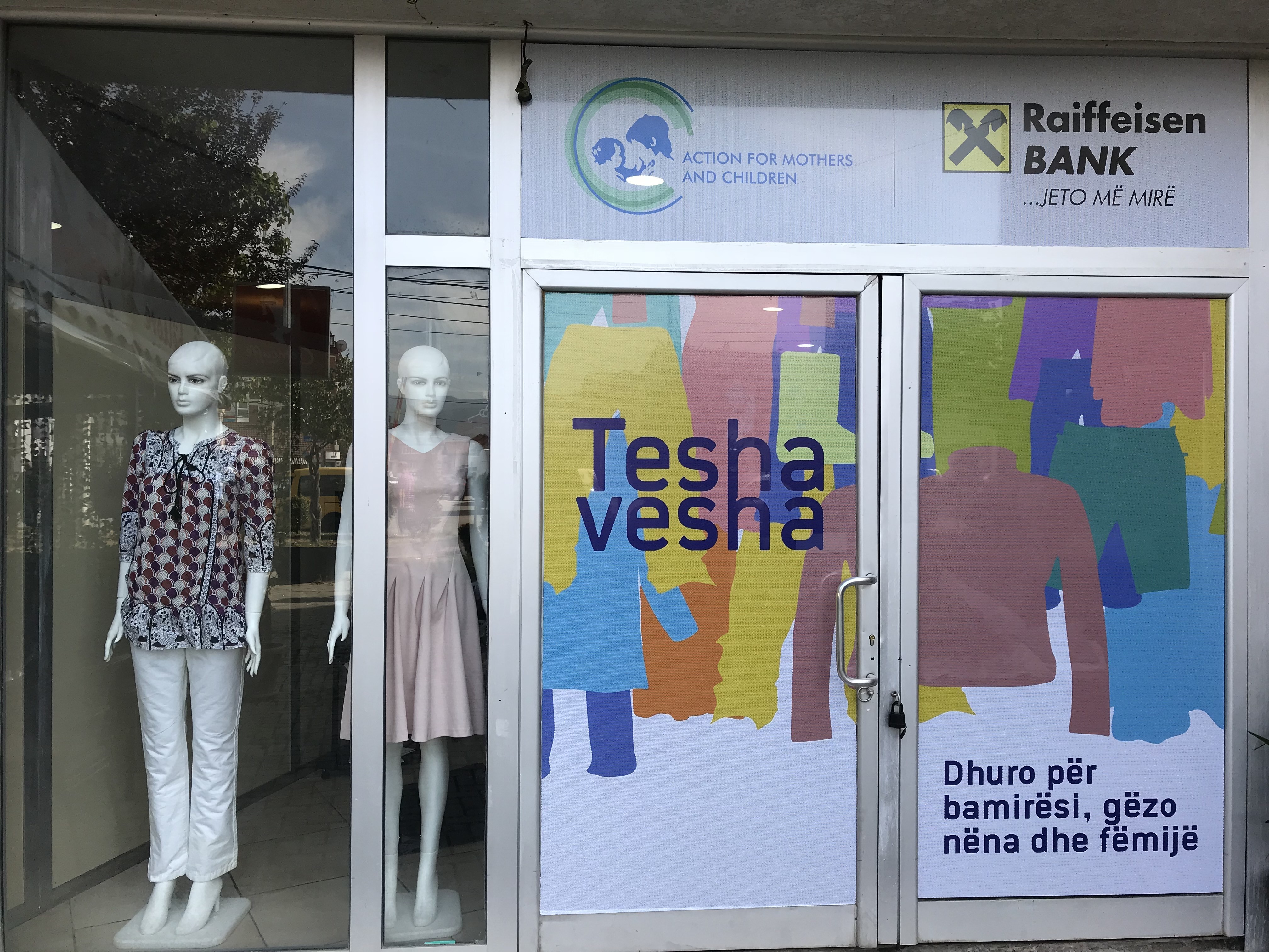 Bëhet hapja e pikës së tretë të dyqanit bamirës ‘Teshavesha’ në Ferizaj