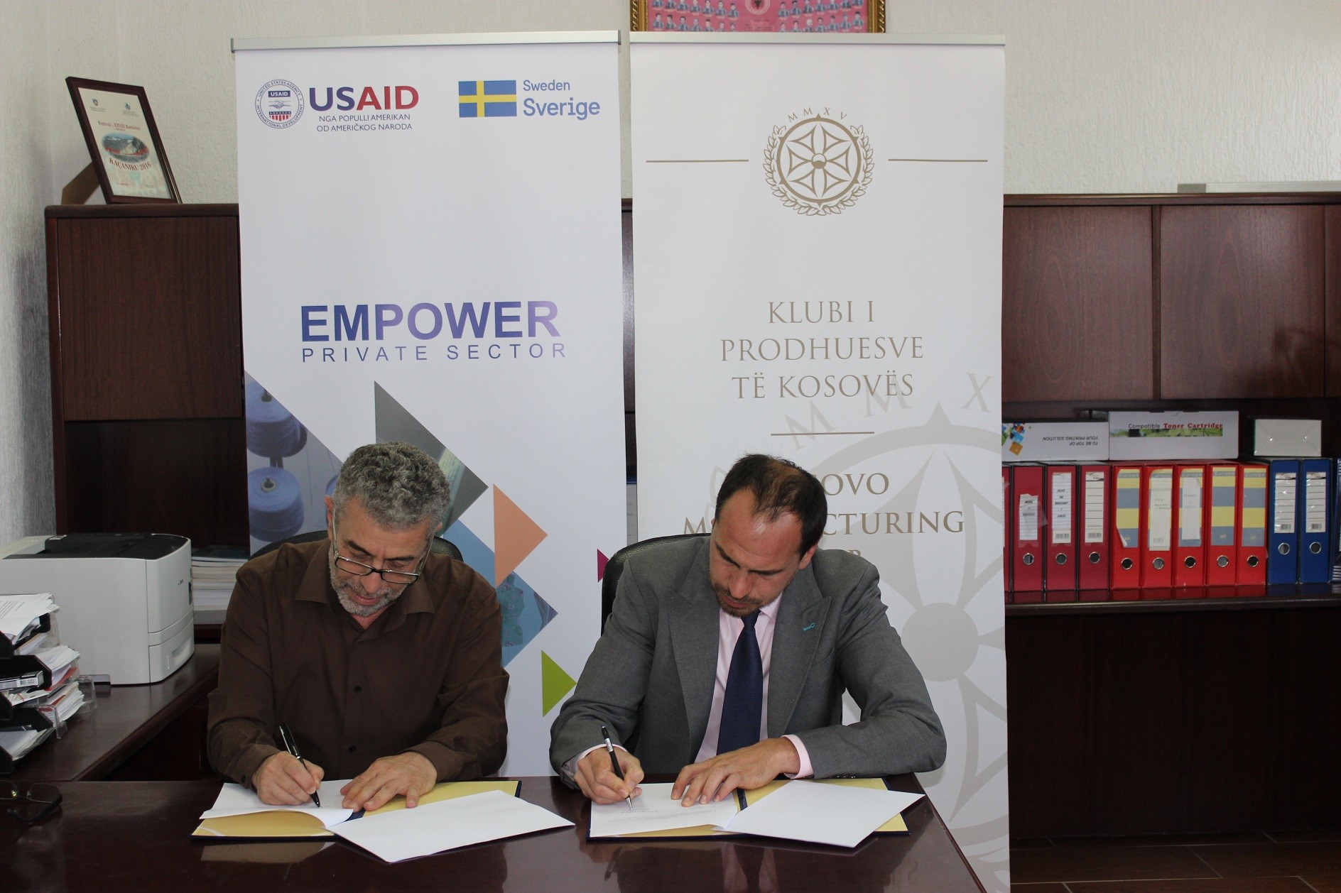 KPK nënshkroi marrëveshje për punësimin e të rinjve në Kaçanik