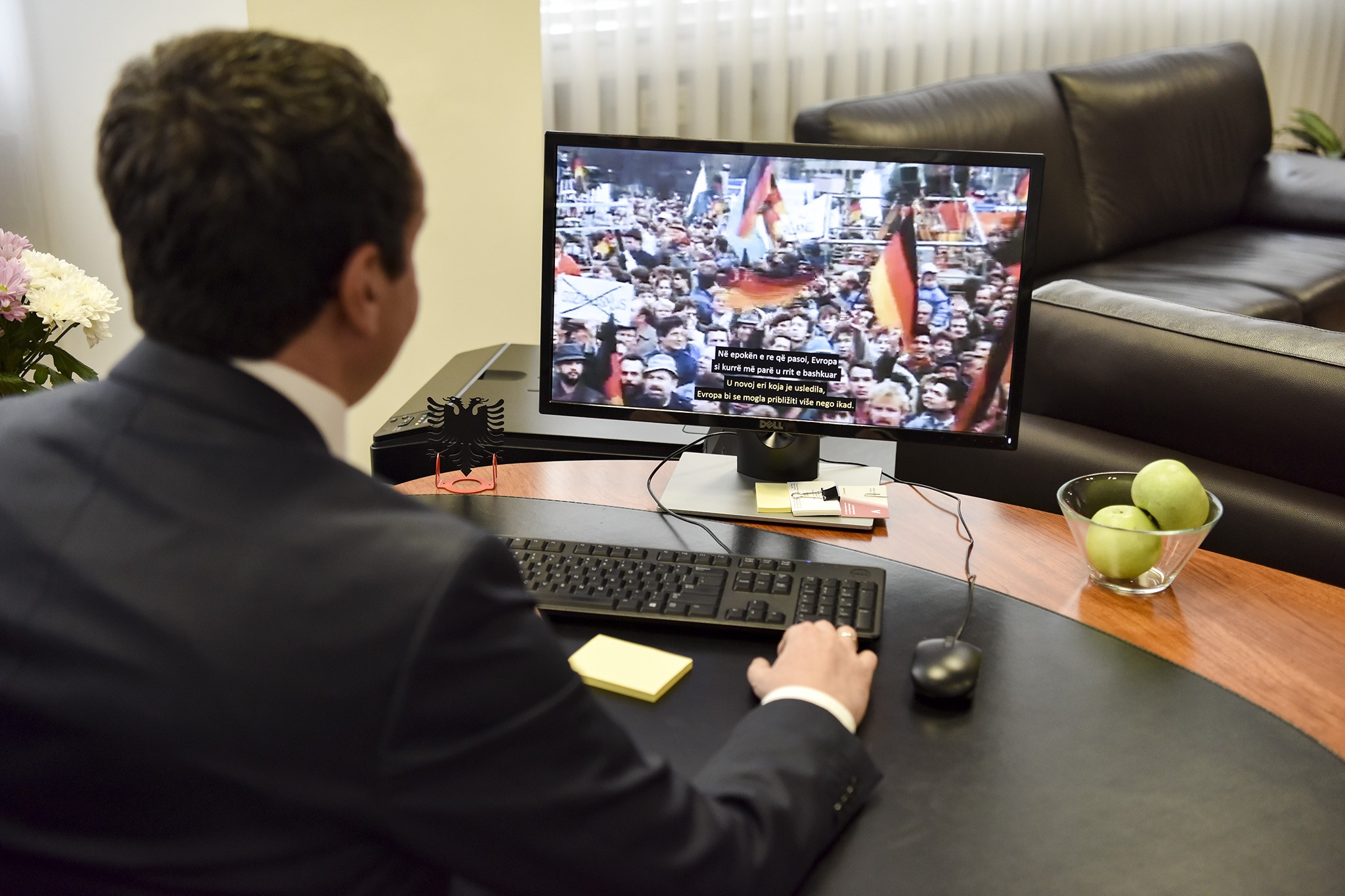 Kryeministri Kurti uron Gjermaninë në Ditën e Ribashkimit