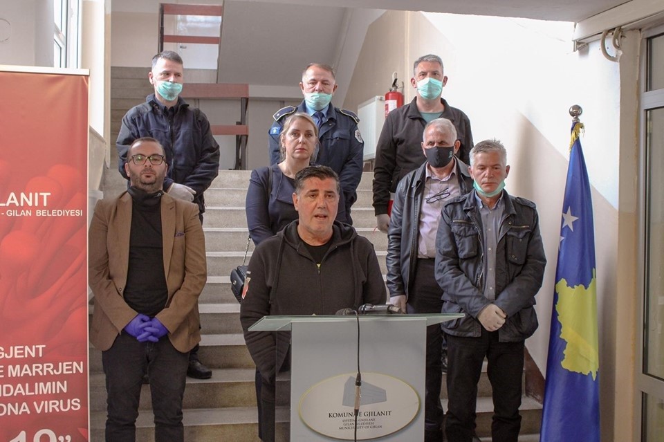  Haziri: Respektoni vendimet, mos t’i vije puna që pandeminë ta kaloni në burg 