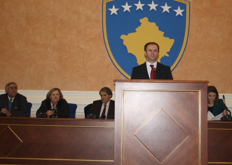 Certifikohen edhe 39 noterë të Republikës së Kosovës
