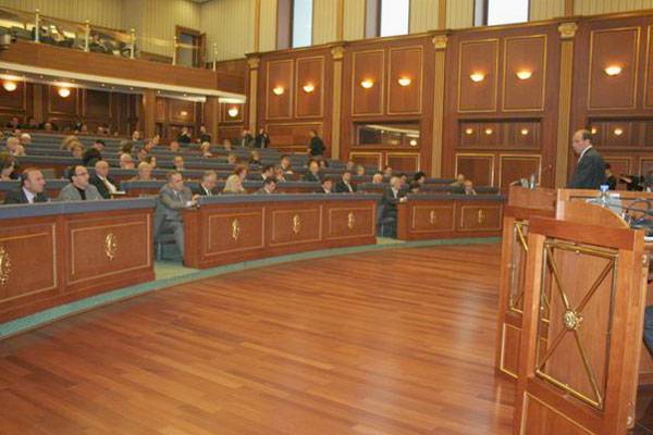 Kuvendi miraton Ligjin për Administratën shtetërore