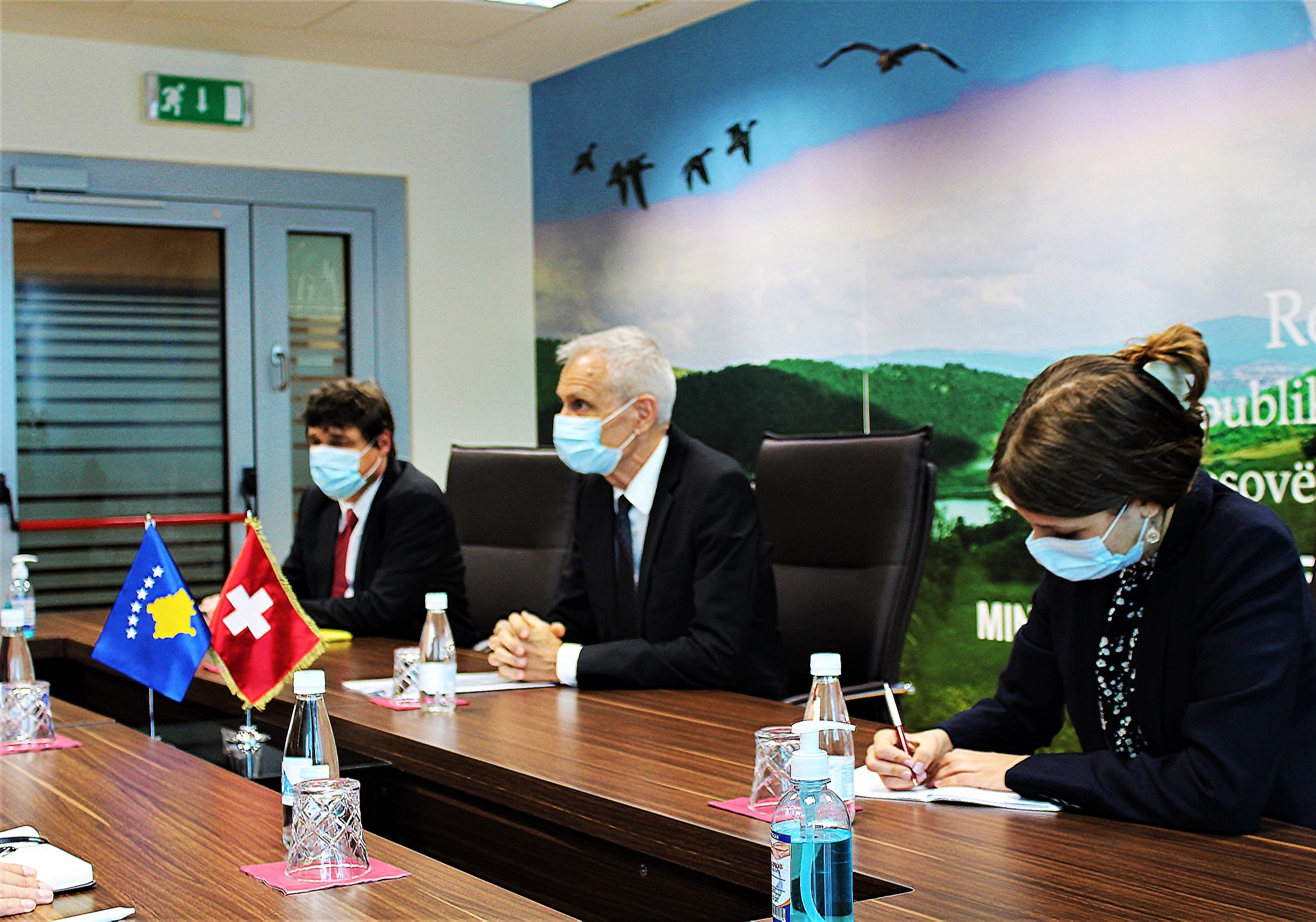 Ambasadori Kolly ofroi mbështetje për sektorin e mjedisit në Kosovë