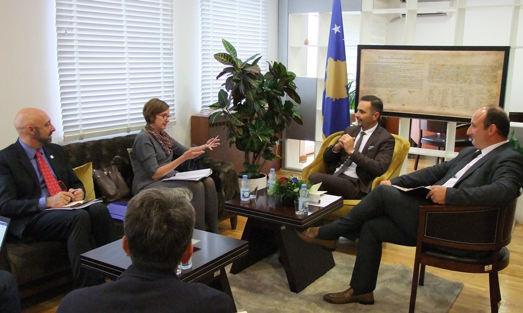 BB vazhdon mbështetjen e projekteve të energjisë në Kosovë
