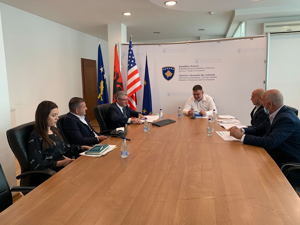 OAK dhe Ministri Kuçi diskutojnë mundësitë për përkrahje të bizneseve