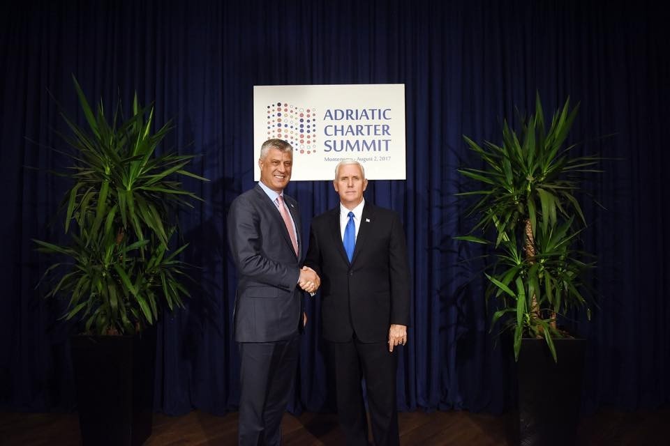 Presidenti Thaçi takon nënpresidentin amerikan Michael Pence