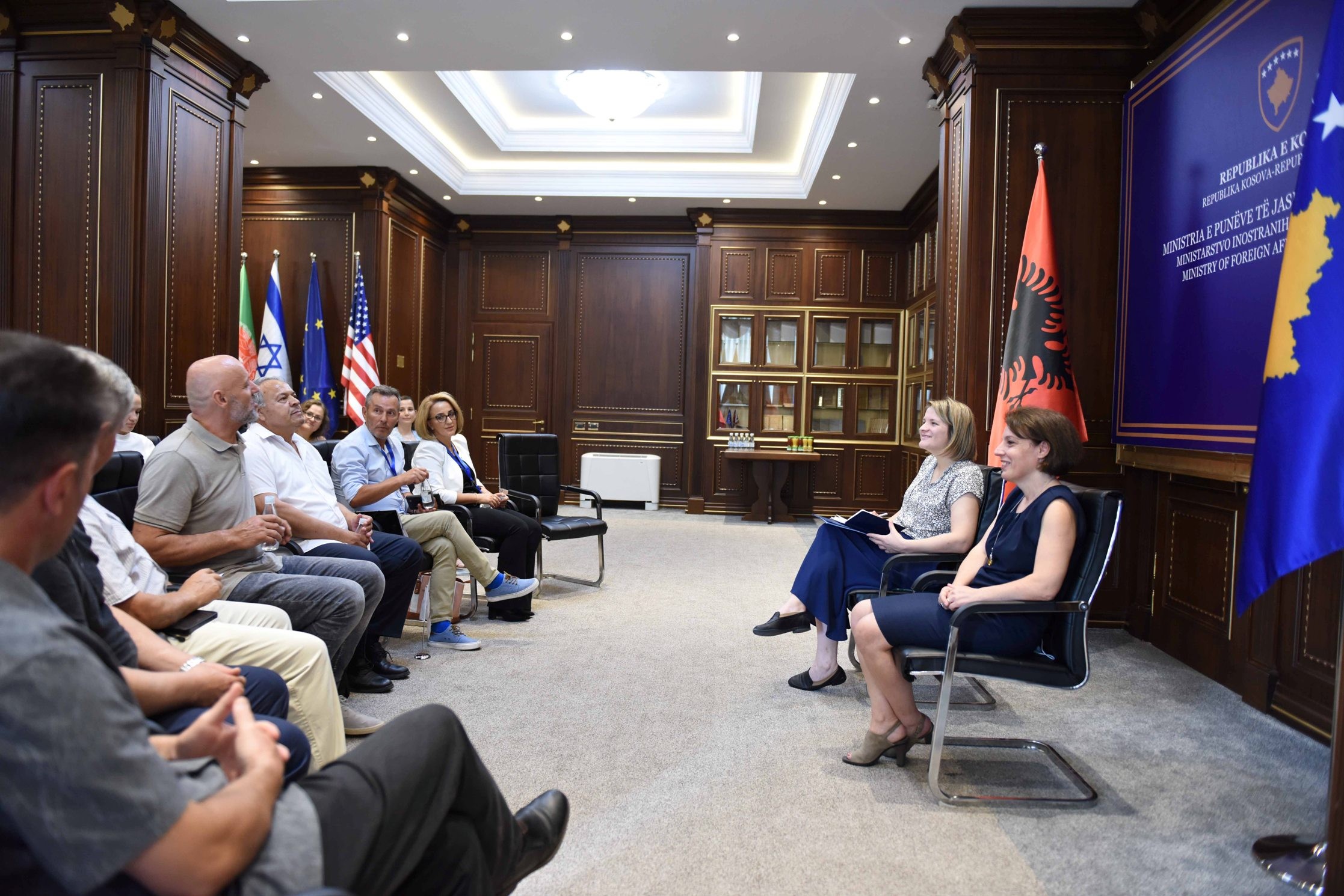 Ministrja Gërvalla paralajmëron strategji të re për Diasporën