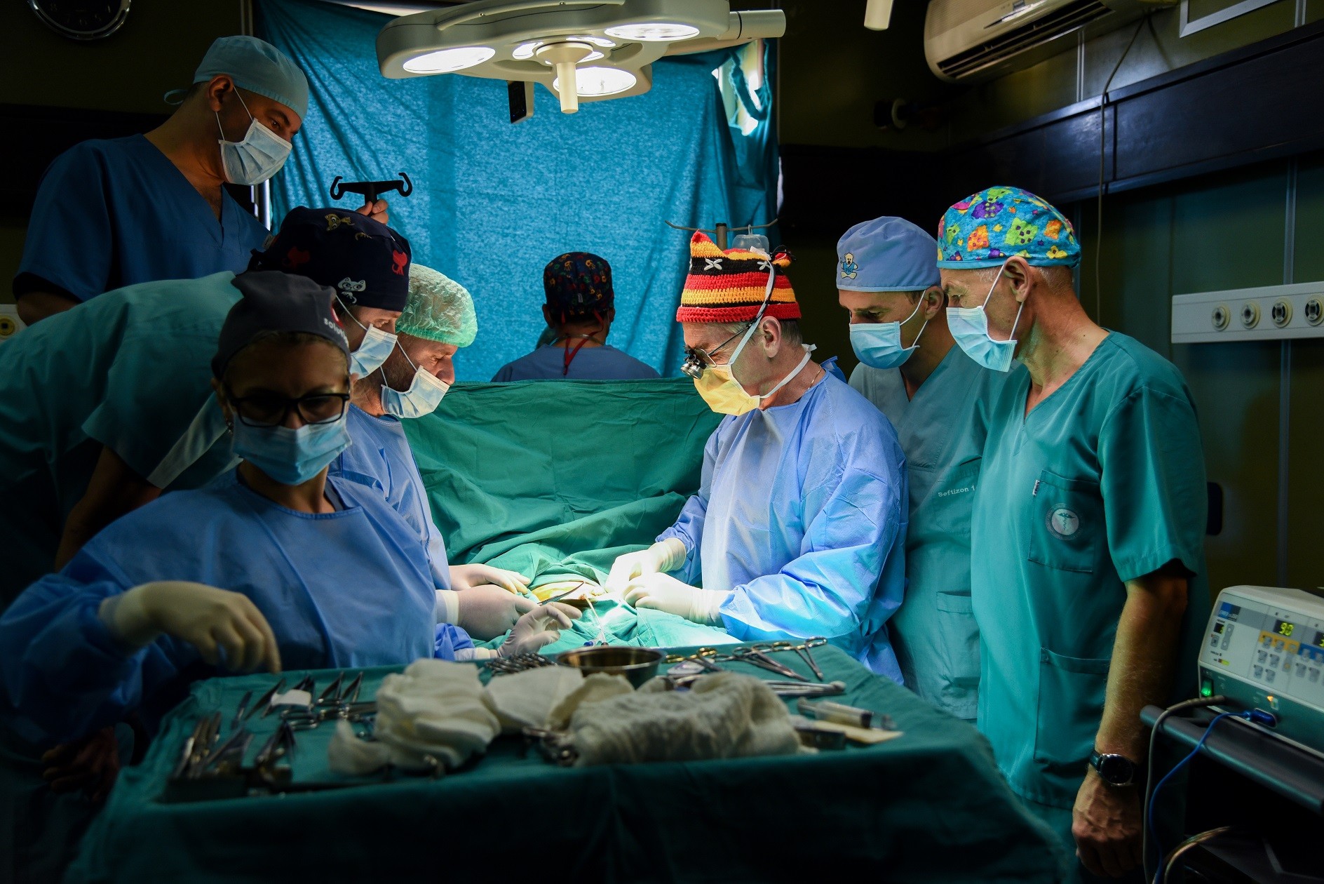 Mjeku nga Australia operon 25 fëmijë me probleme kirurgjike
