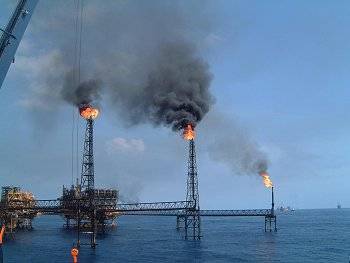 Prodhimi i naftës në Iran po bie me ritme katastrofike