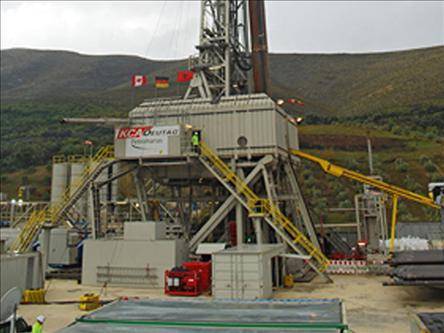 Zbulohet naftë në Shqipëri