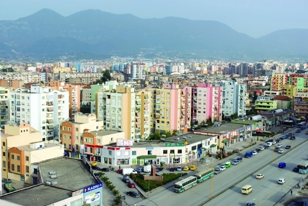 10% e popullsisë në Tiranë jetojnë në banesa me rrezik të lartë