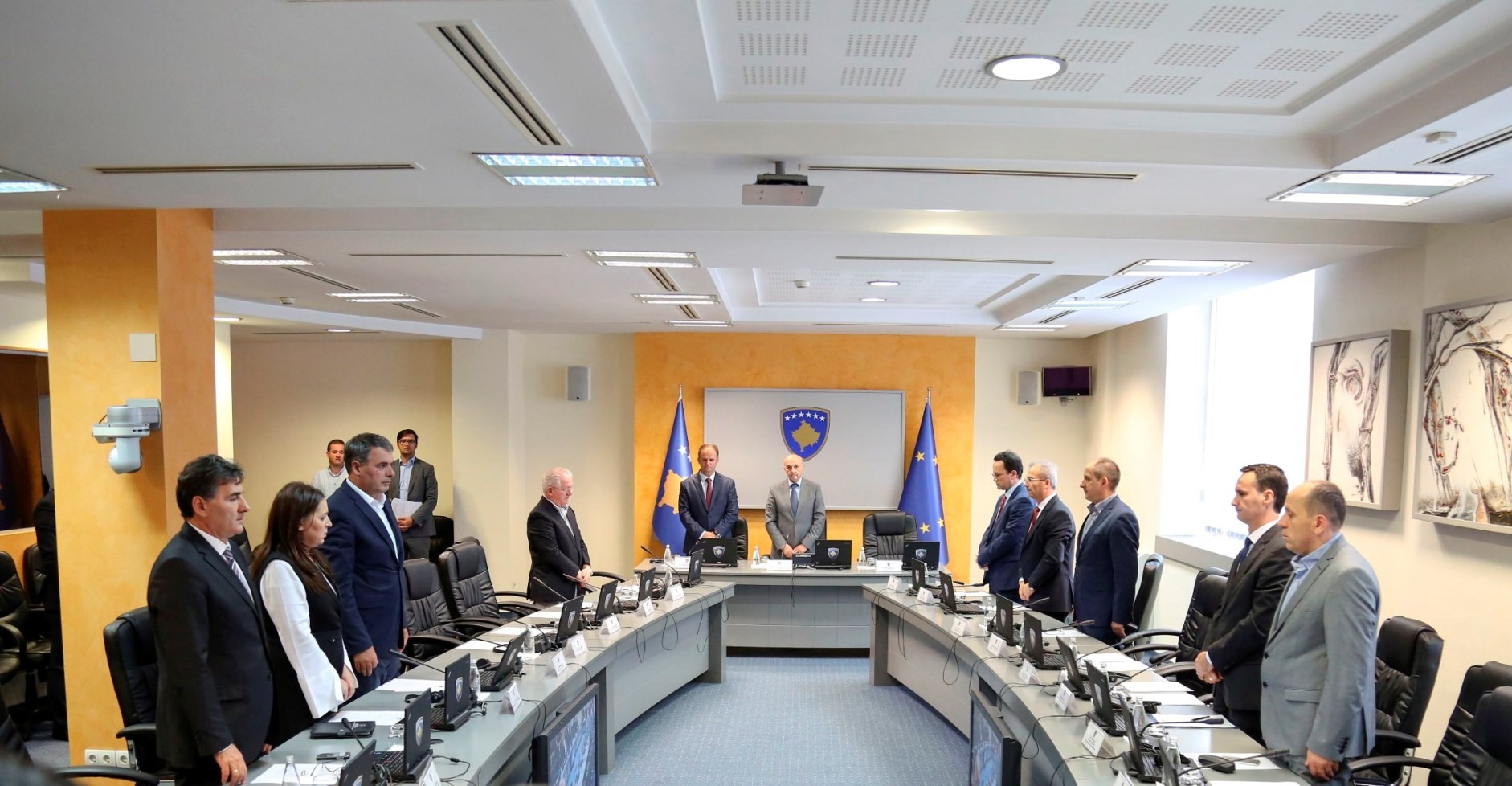 Qeveria themeloi Komisionin për ceremoninë mortore për Rexhepin