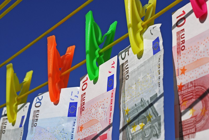 Bashkimit Evropian harton plane për të luftuar pastrimin e parave