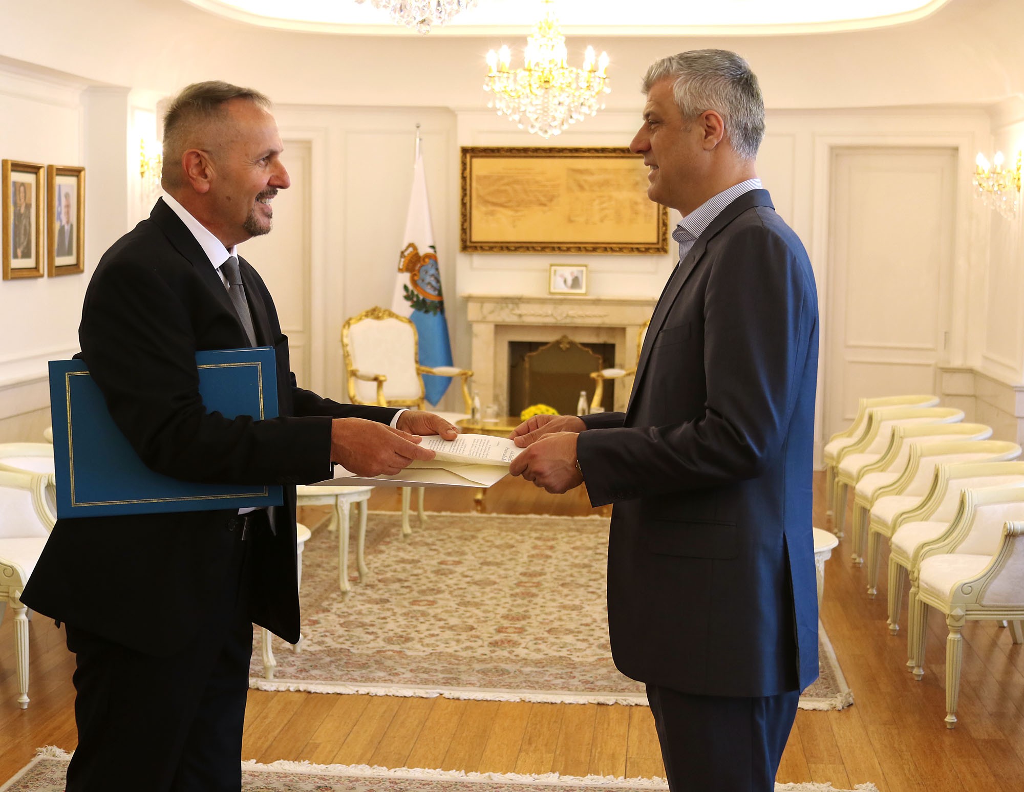  Presidenti Thaçi pranon letrat kredenciale nga Ambasadori i San Marinos