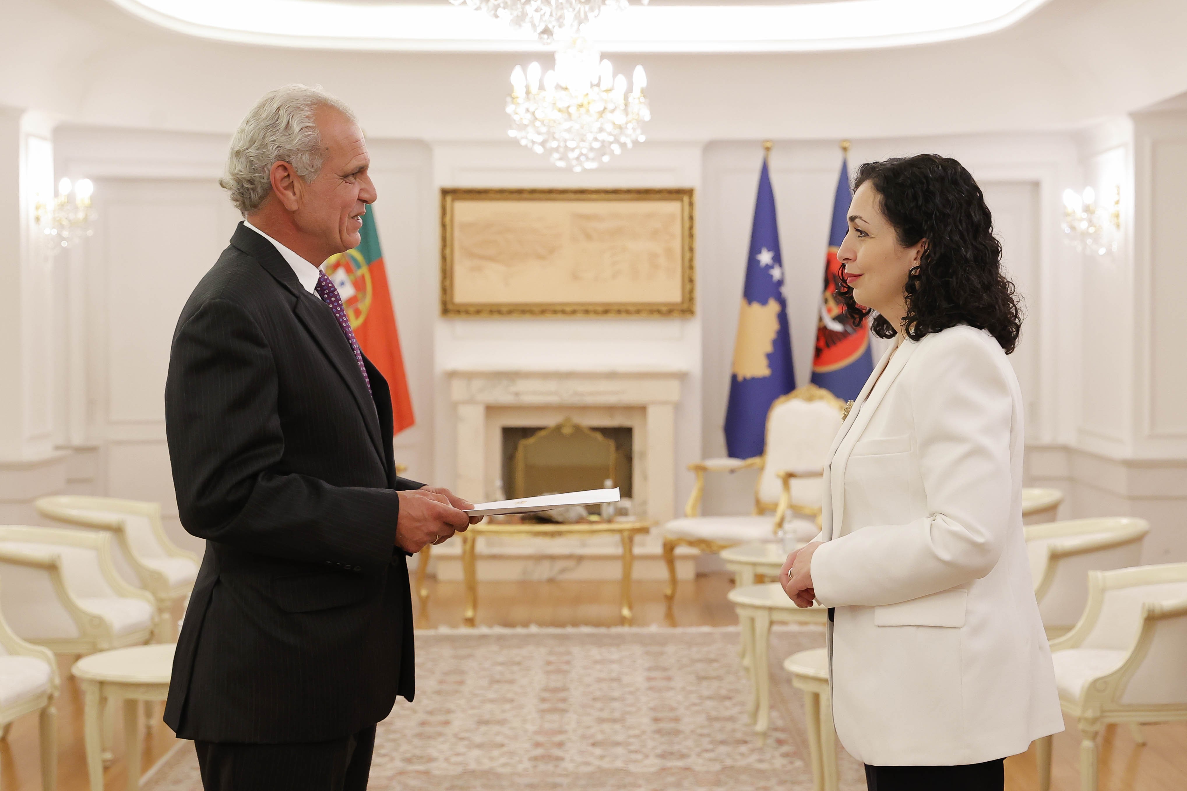  Presidentja Osmani pranoi letrat kredenciale nga ambasadori Portugalisë