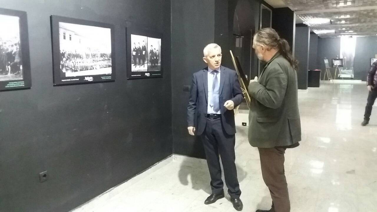 Ambasadori Minxhozi viziton Muzeun e Kosovës