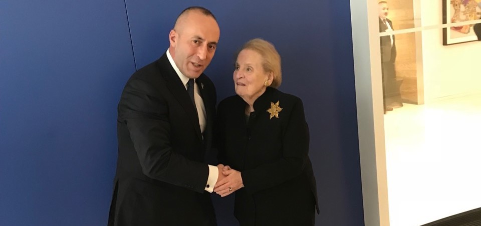 Kosova përherë falënderuese për ndihmën e Madeleine Albright