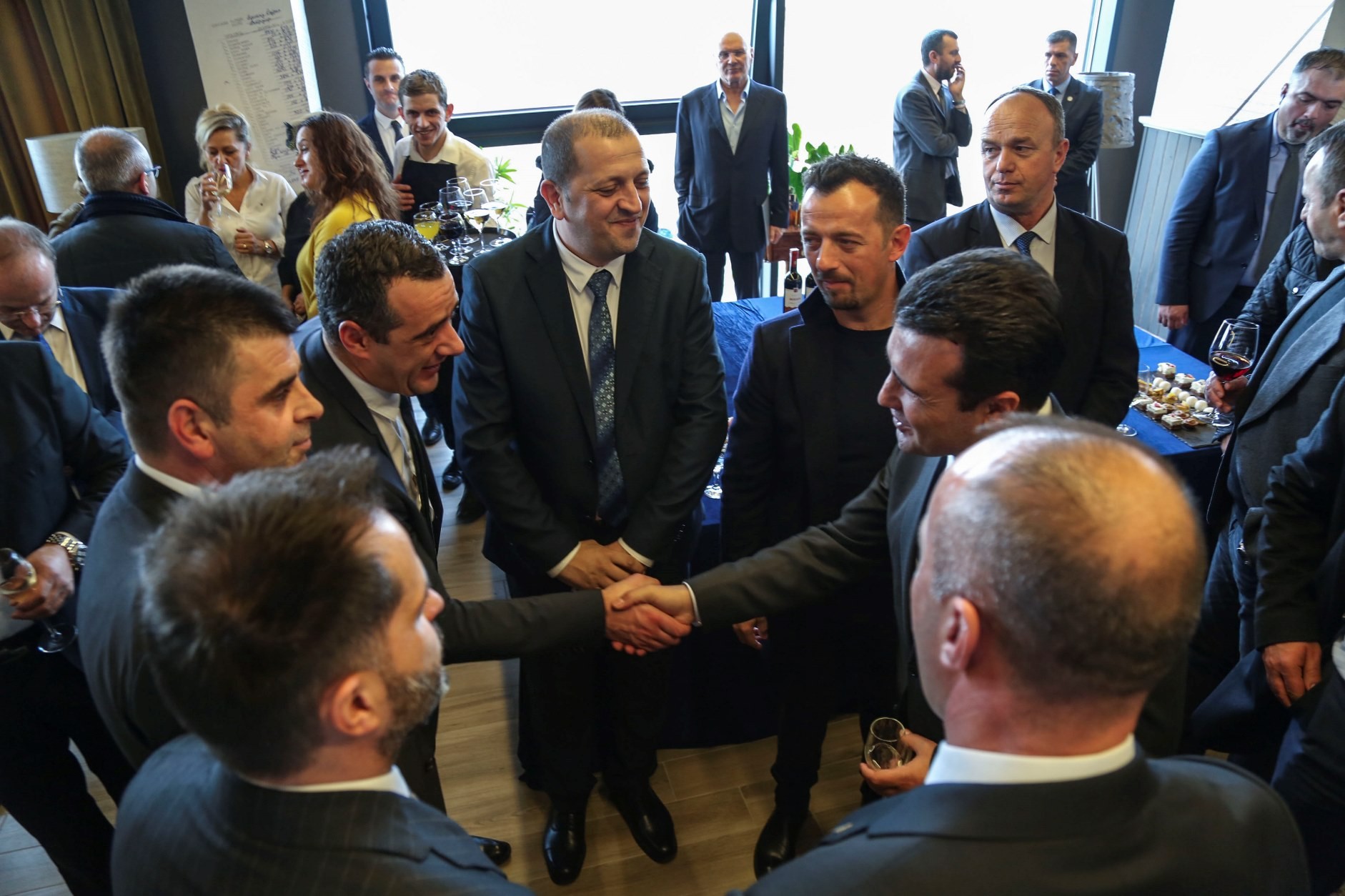 Haradinaj dhe Zaev vizituan Kompaninë “Vitaminka  Trade”
