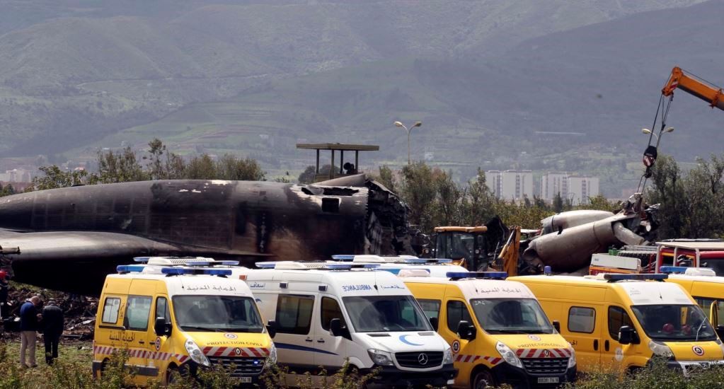 257 njerëz kanë vdekur nga rrëzimi i një aeroplani ushtarak në Algjeri