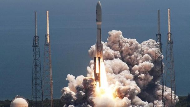 ShBA lëshon në orbitë një satelit të ri zbulues