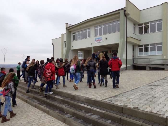 USAID përkrah adoleshentët pas mësimit të rregullt në Komunën e Gjilanit