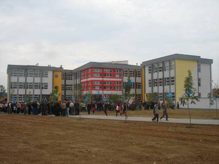 Zvicrra vazhdon ta mbështesë arsimin në Kosovë