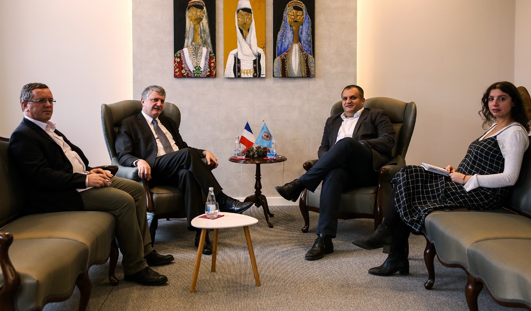 Komuna e Prishtinës do të vazhdojë bashkëpunimin me Ambasadën e Francës 