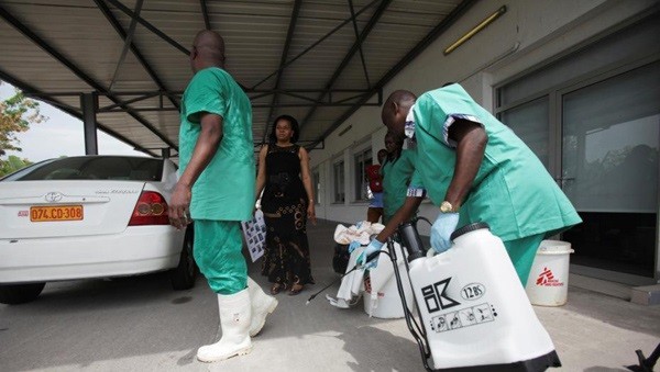 OBSh paralajmëron rrezik për shpërthimin e ebolës në Kongo