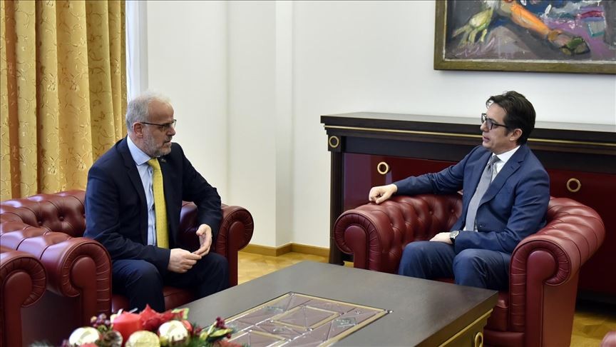 Presidenti dhe kryeparlamentari i Maqedonisë uruan Presidenten e Kosovës