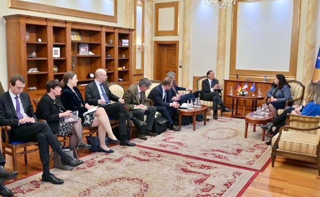 Qeveria, e vetmja që ka legjitimitet të drejtojë dialogun me Serbinë