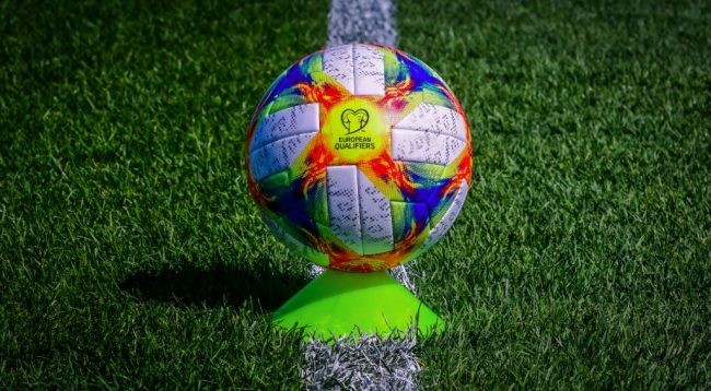 Zbulohet topi zyrtar për Kampionatin Europian 2020